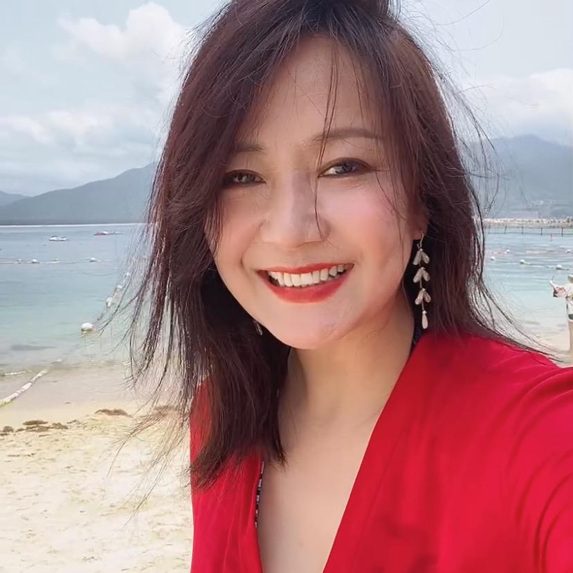 左姐姓左