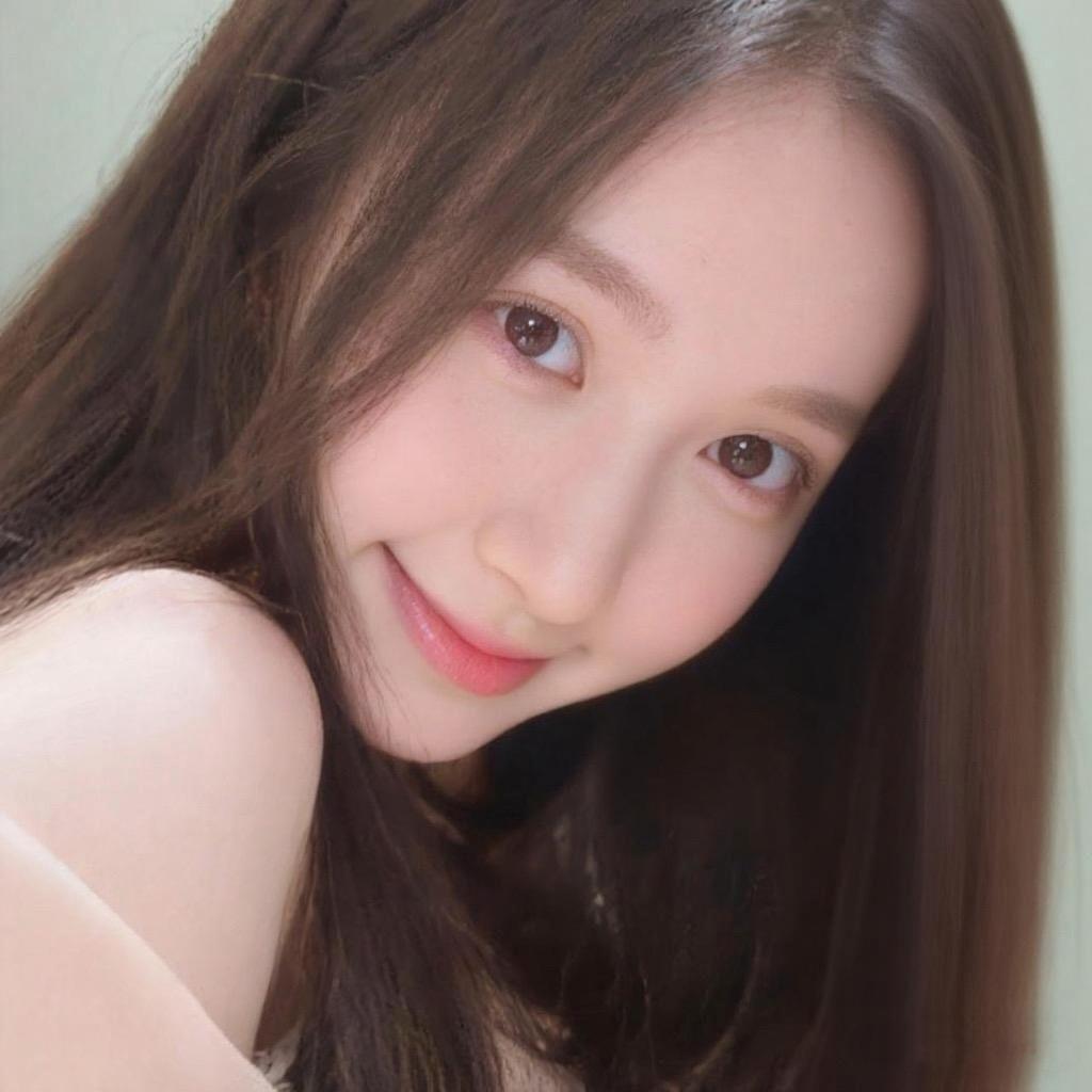 April顾皙妍