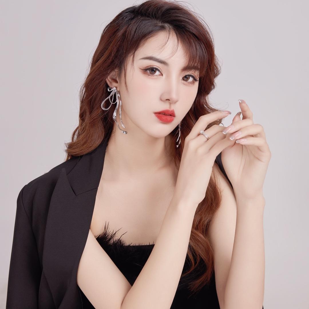 小霓子