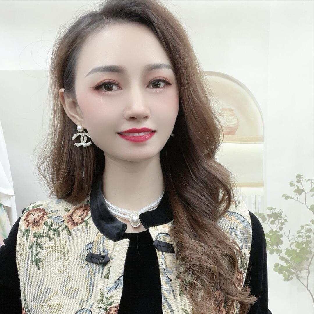 亿易华裳（高端女装）