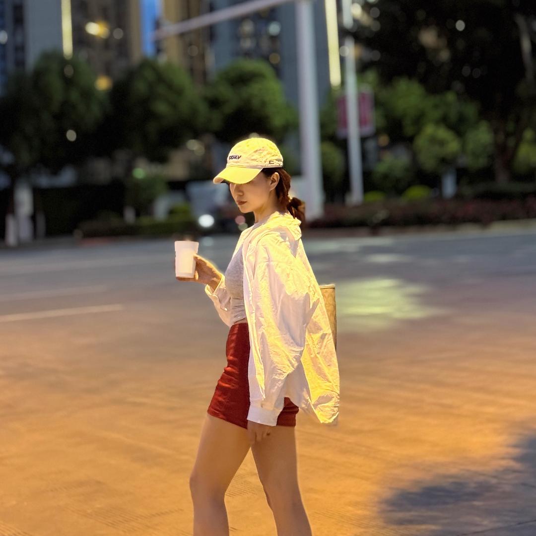 小李爱吃肉