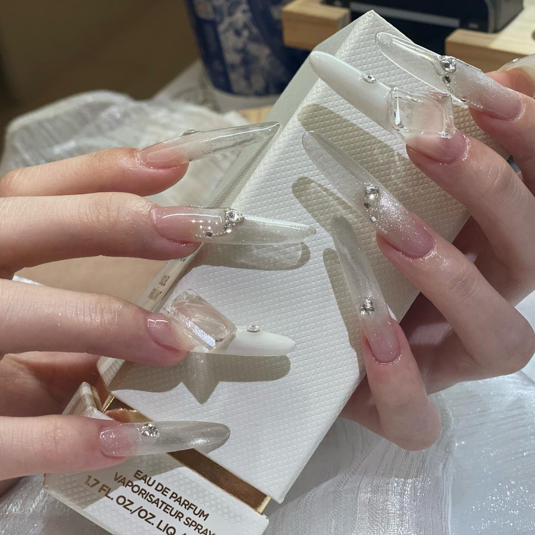 初颜美甲美睫官方号