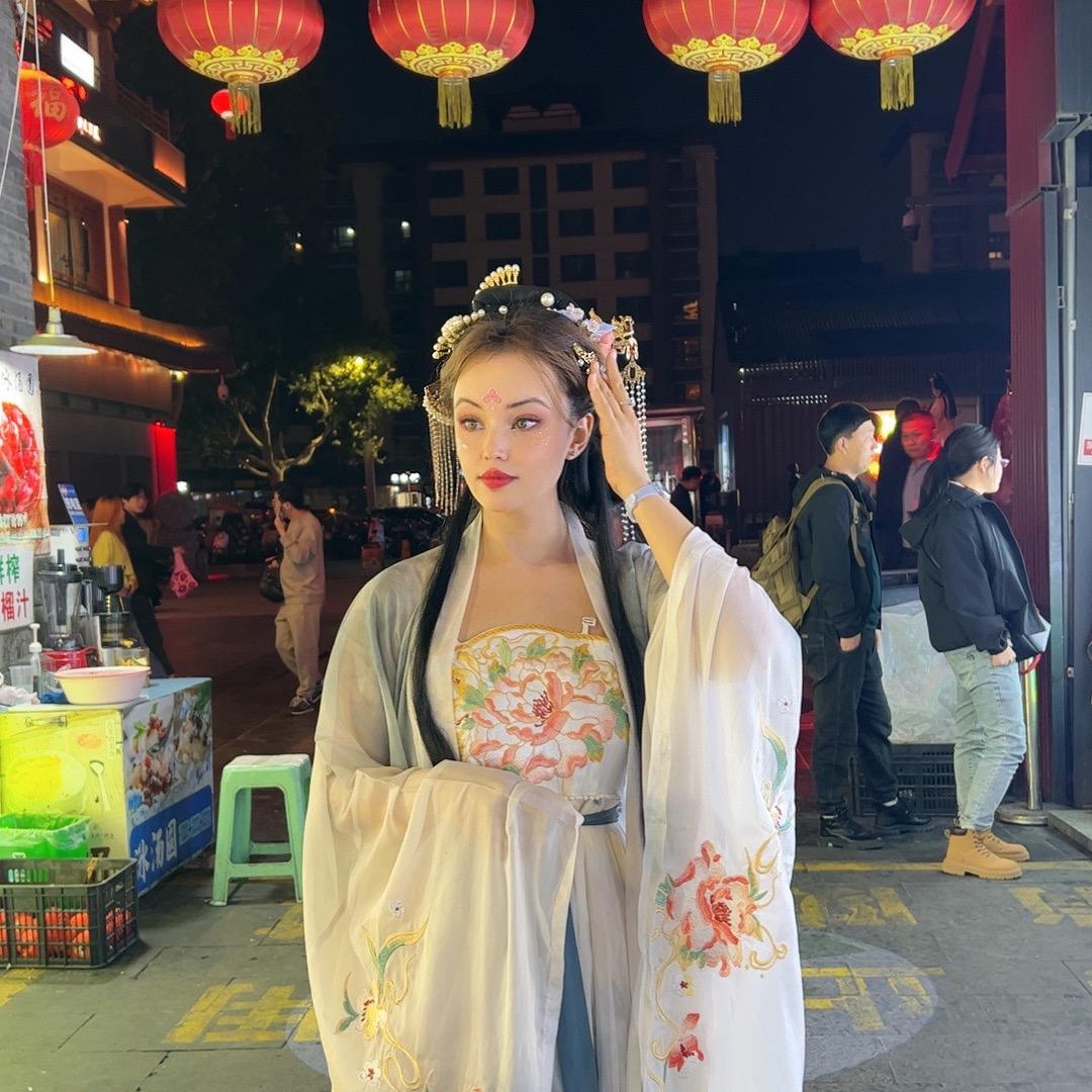 安娜Anna