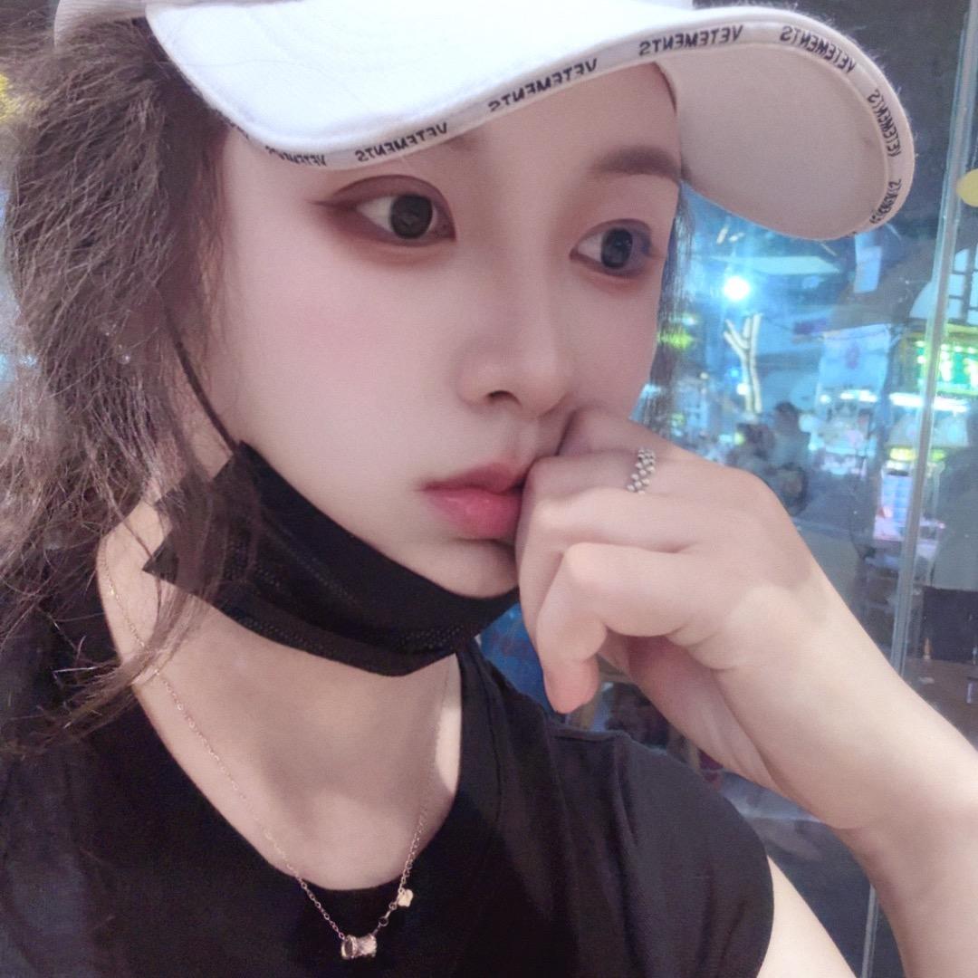 百货大楼南楠美妆