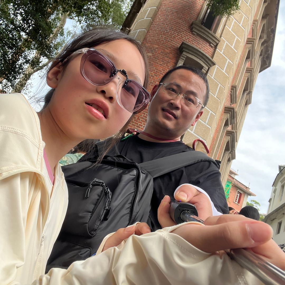 洛贝尔张