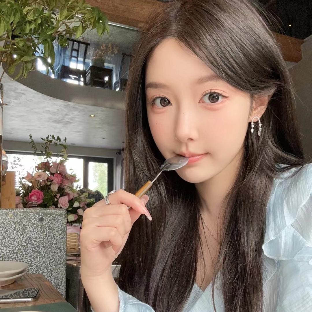 罗紫睿Lora@抖音