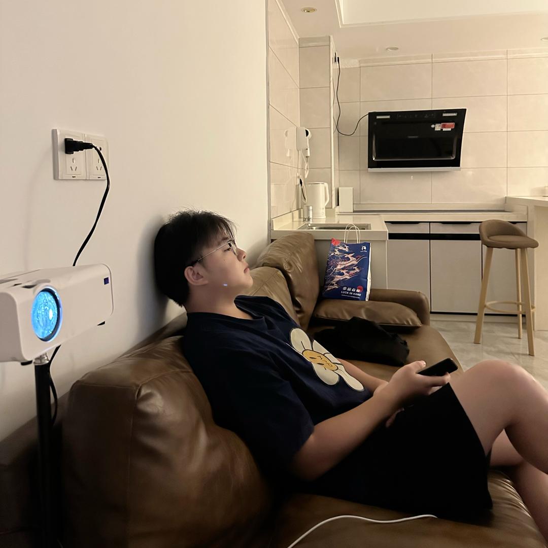亚斌