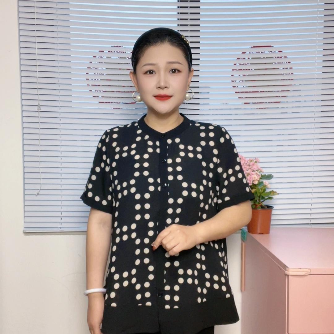 靇朧龘精品妈妈装