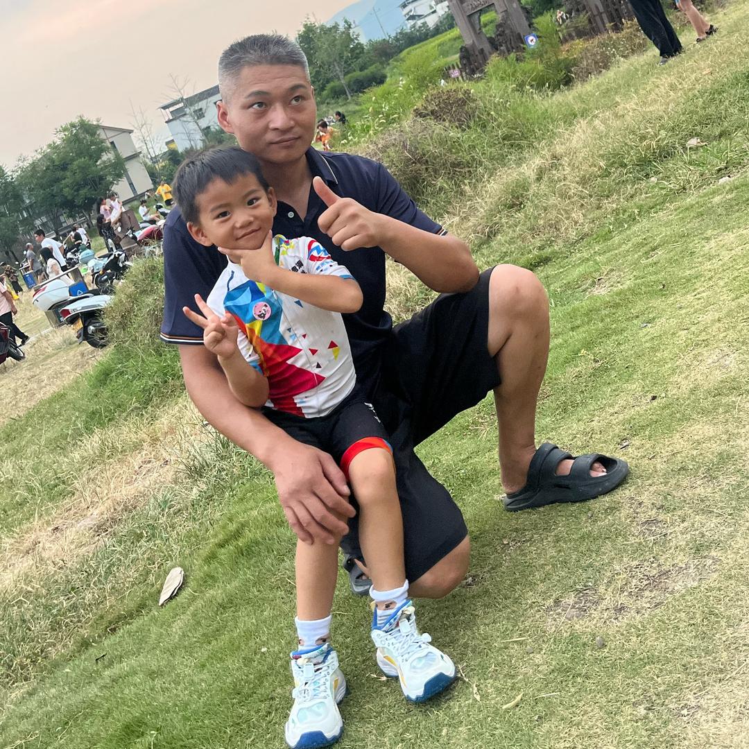 小小燕