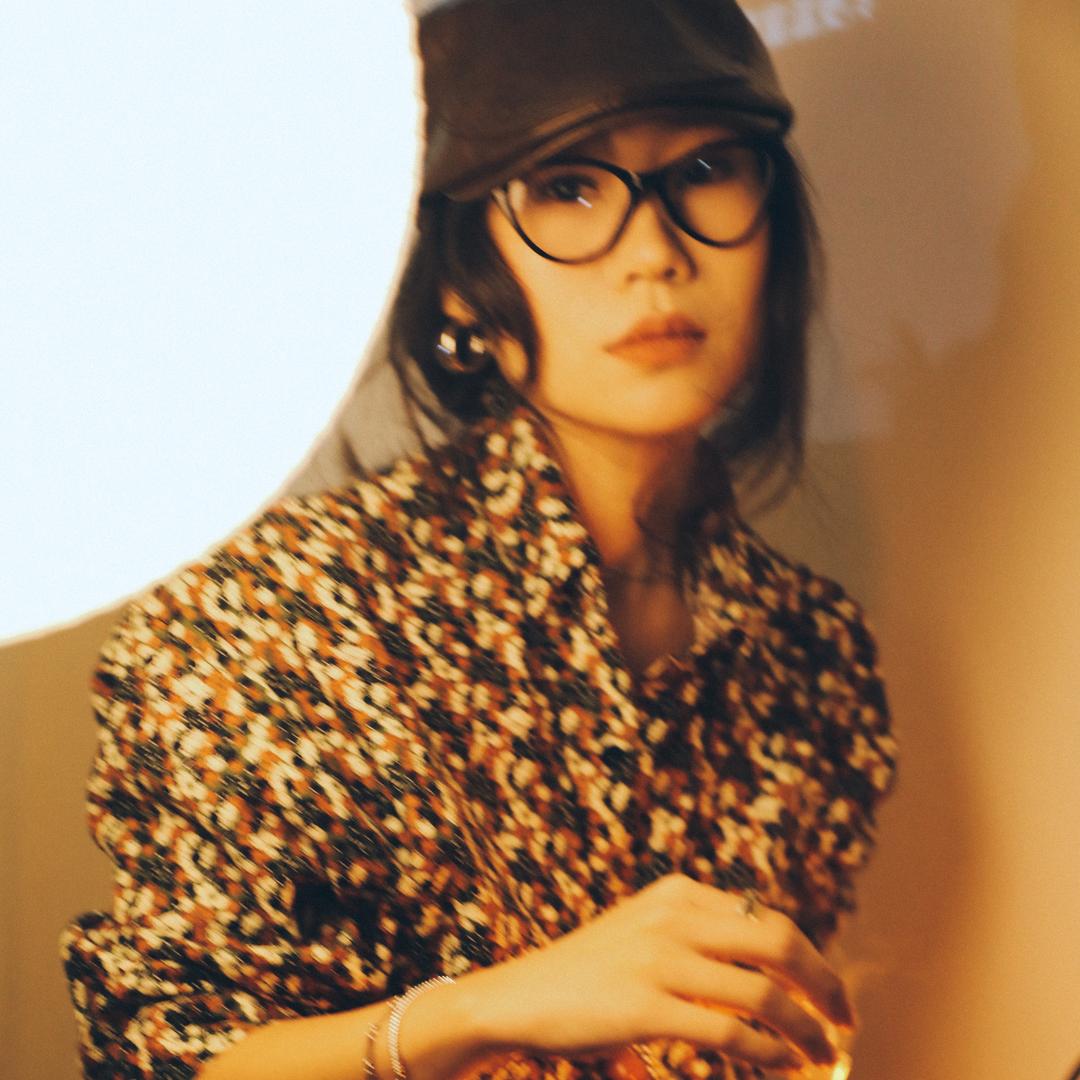 佳琪有个饰品店