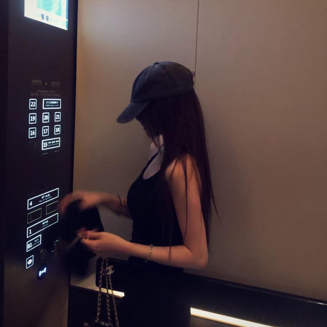 @悲伤小狗