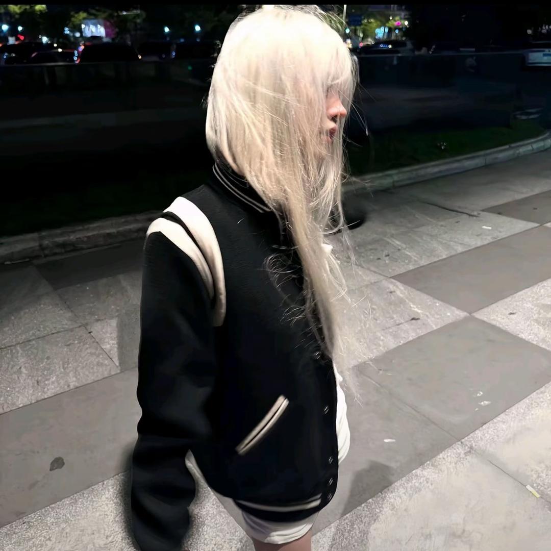 无言.