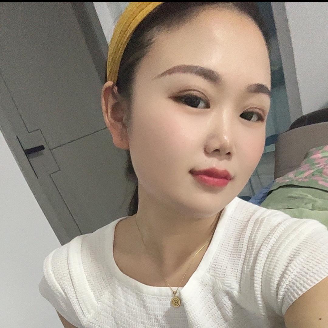 .  爱 糖糖