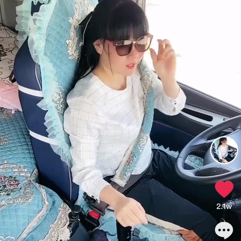 卡车女司机～小薇