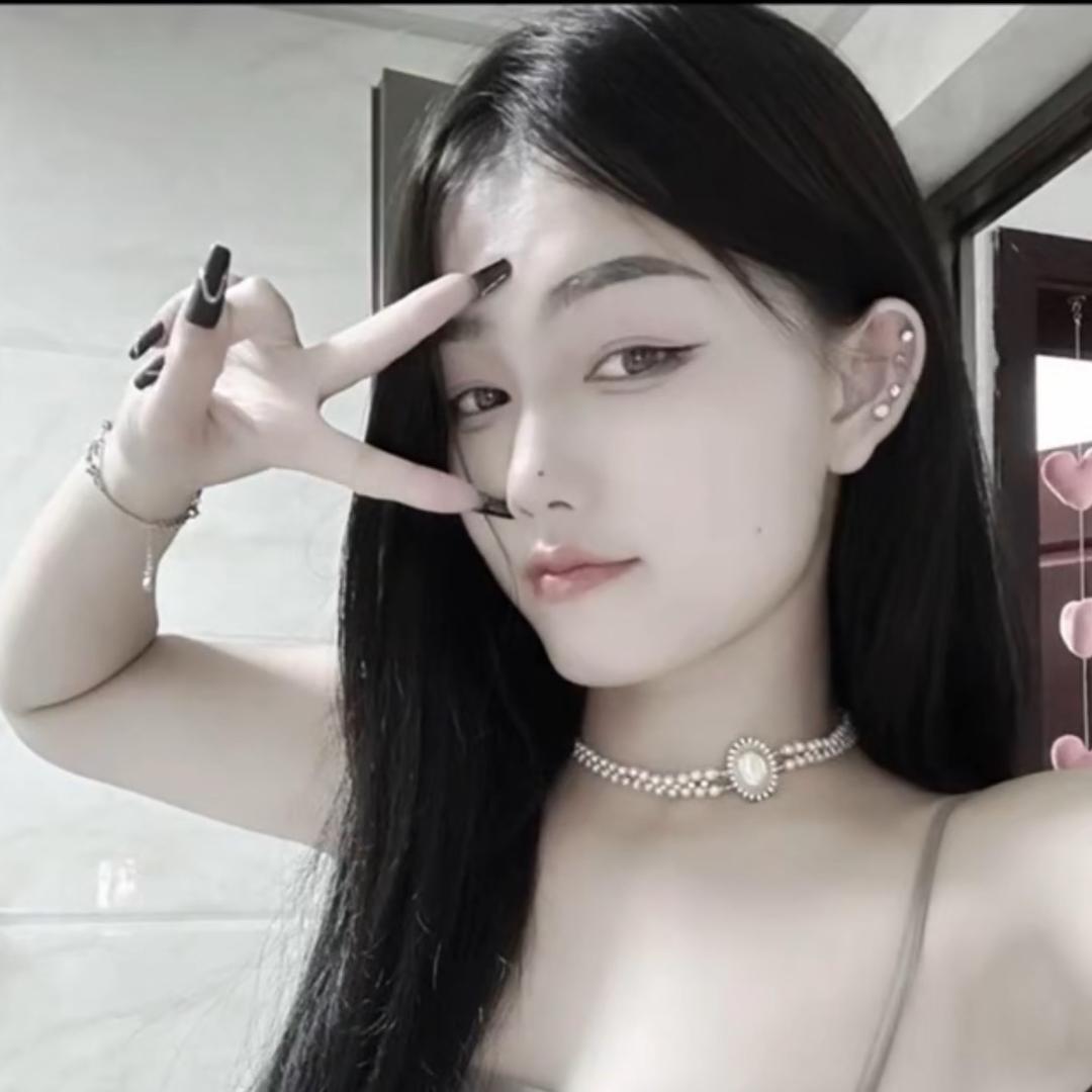 是表妹呢.