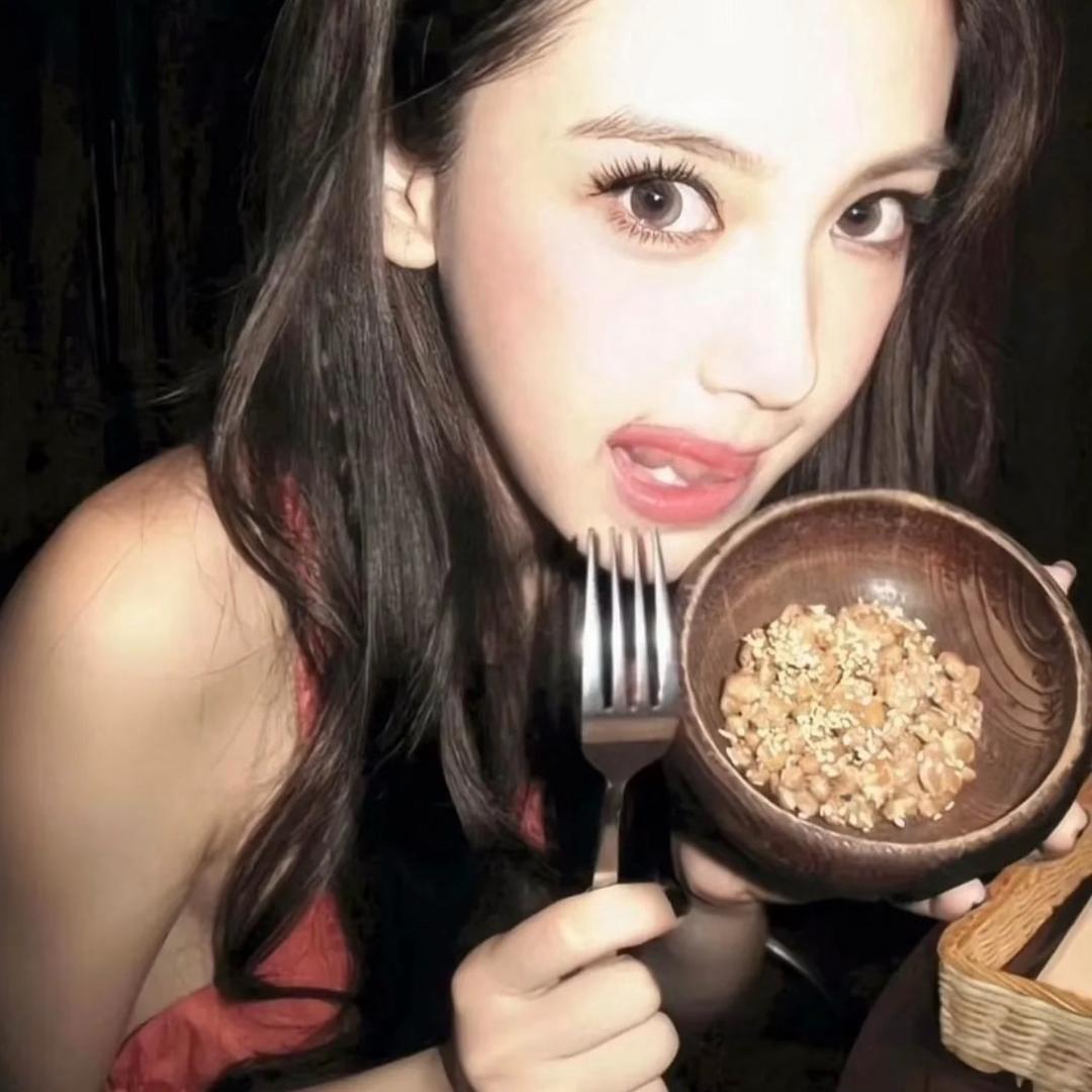 卷心菜炒油麦菜