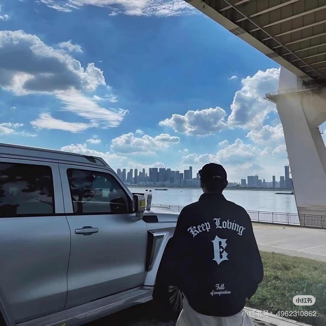 之昂.