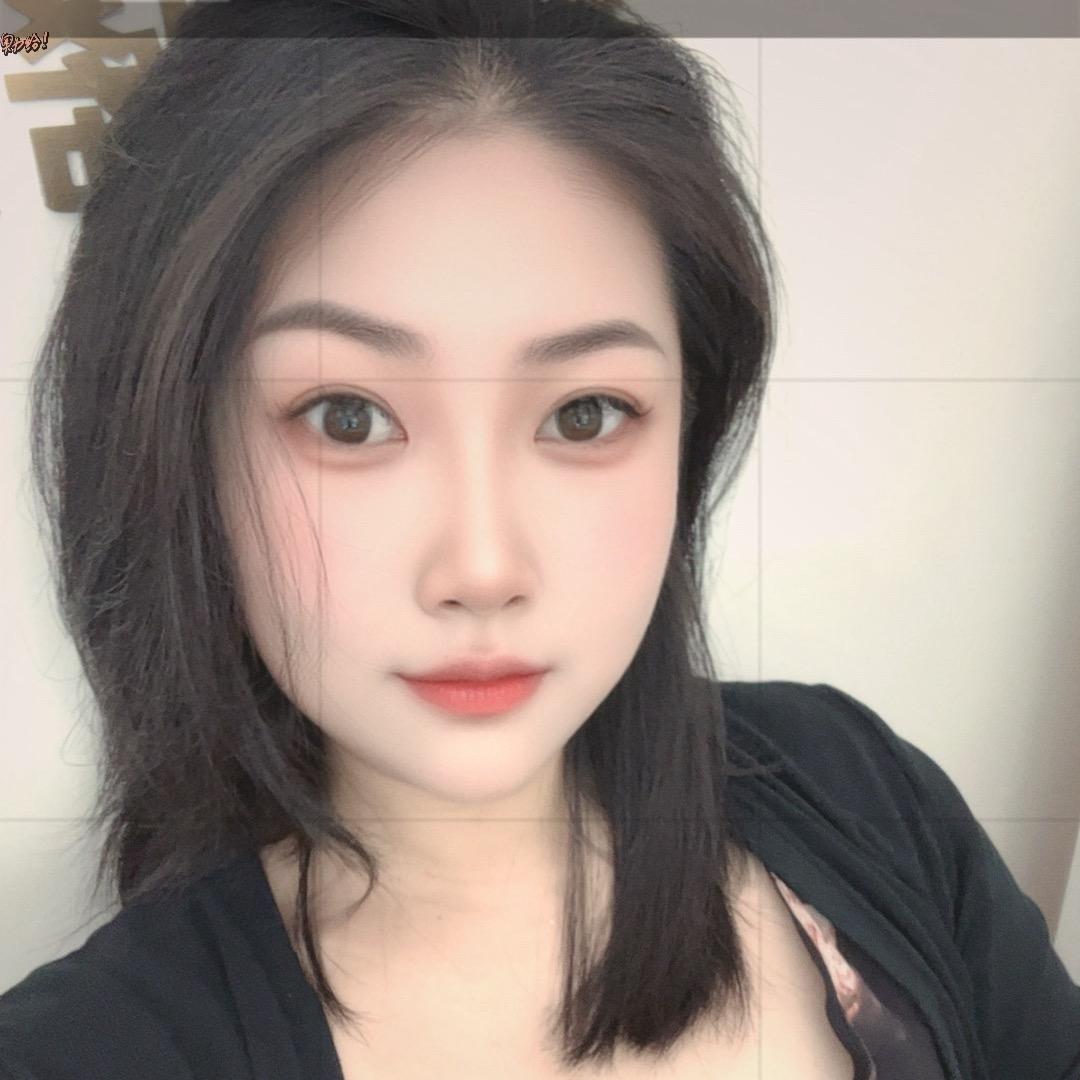 莮仕美容 莹莹