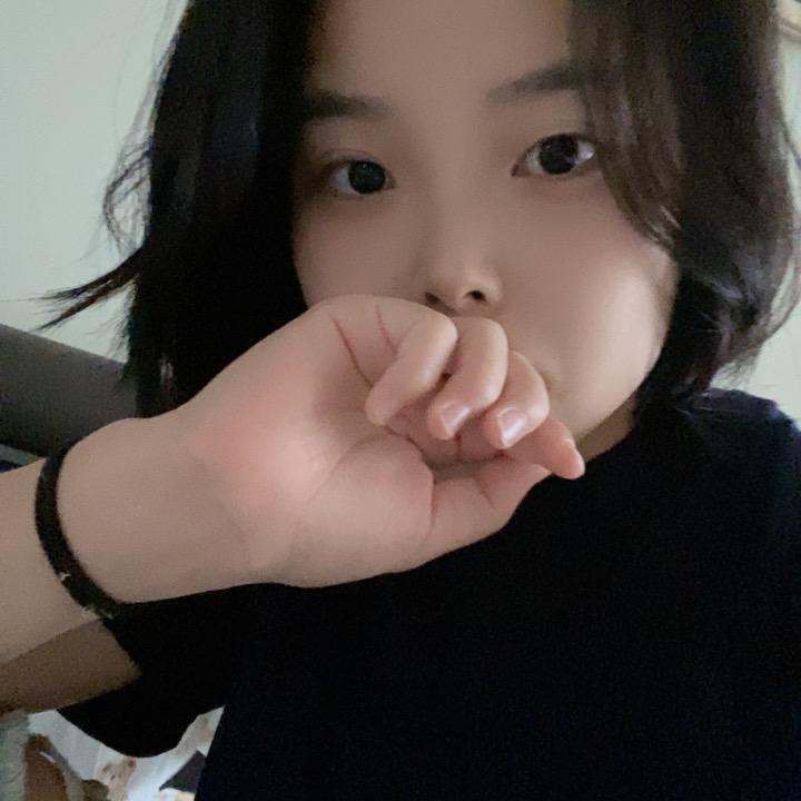 怡-