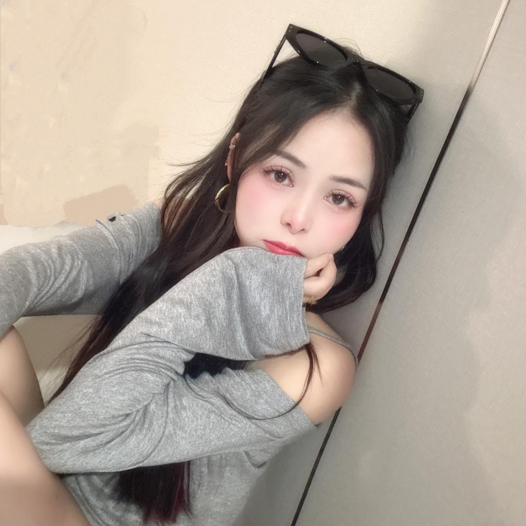 ღ. Li小姐