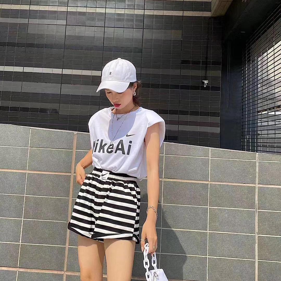 闪闪～