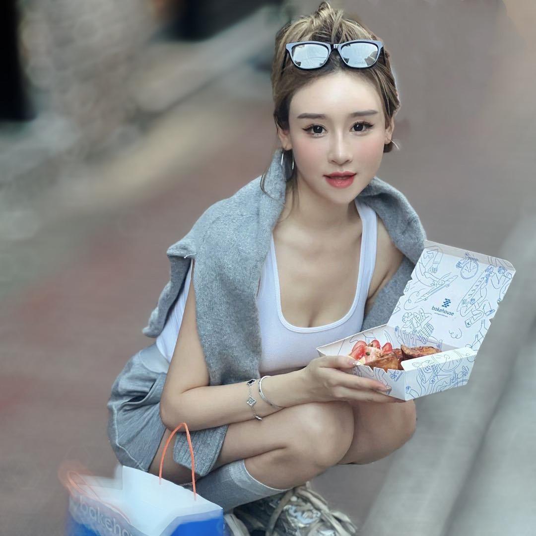 Momo. 不可爱 🤍