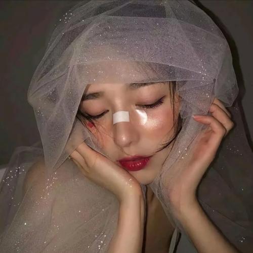 璐璐吖