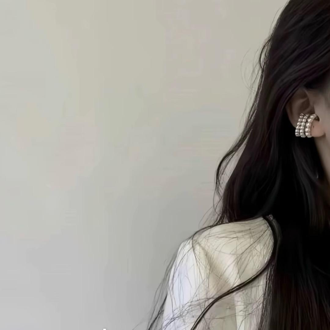 J  💋