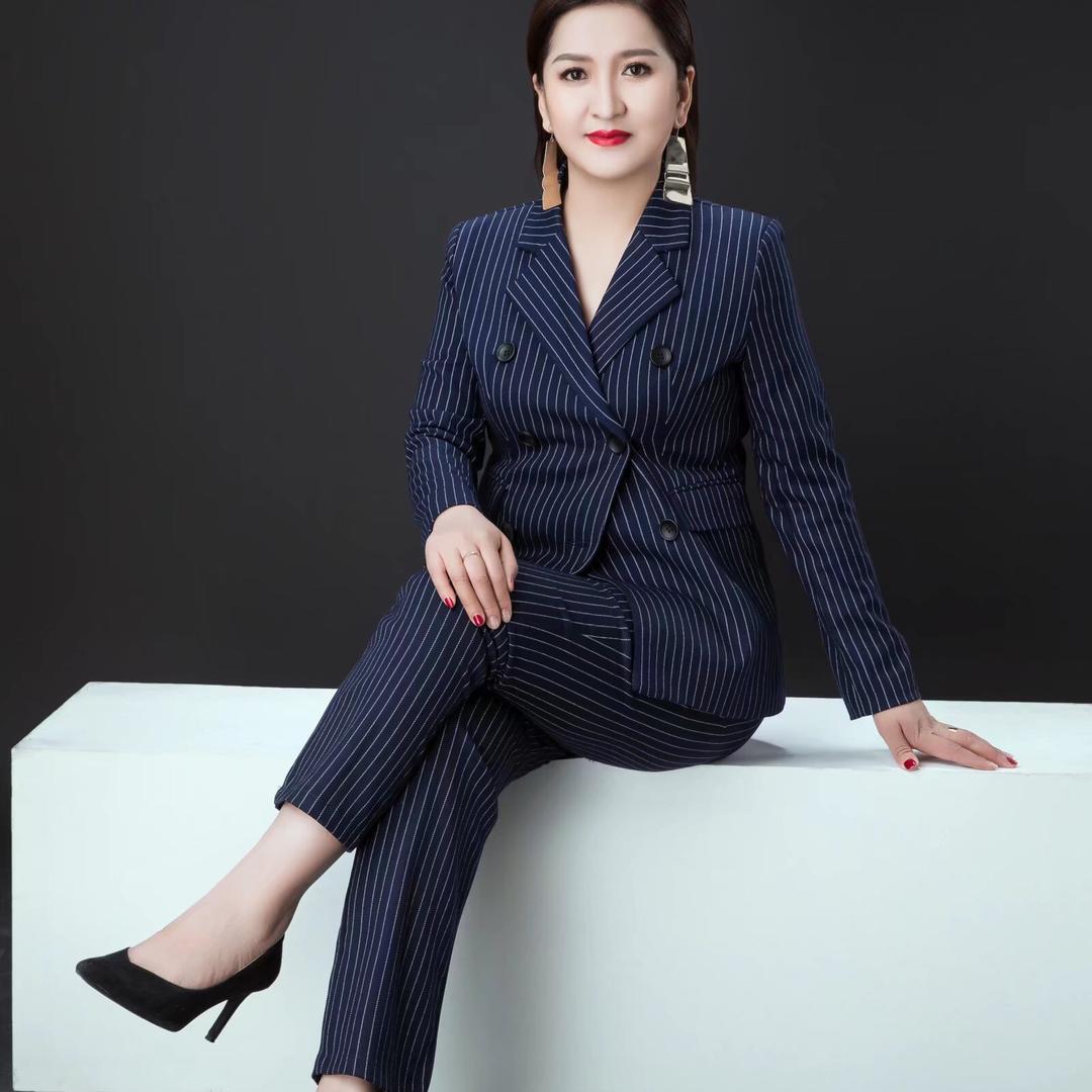 在三亚开女装店的何姐