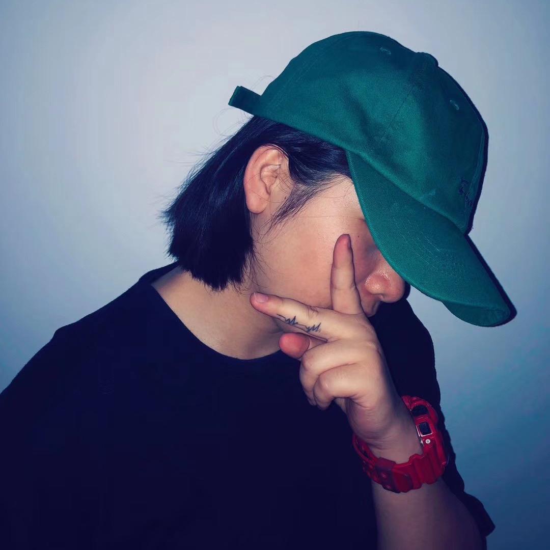 骑小暴龙的阿sir🏍️