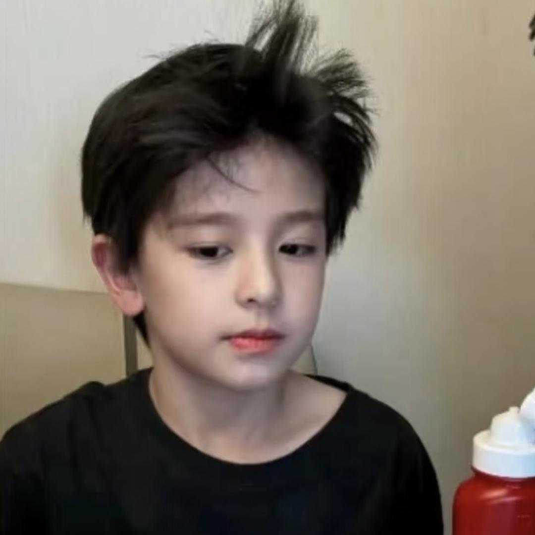 打小万人迷