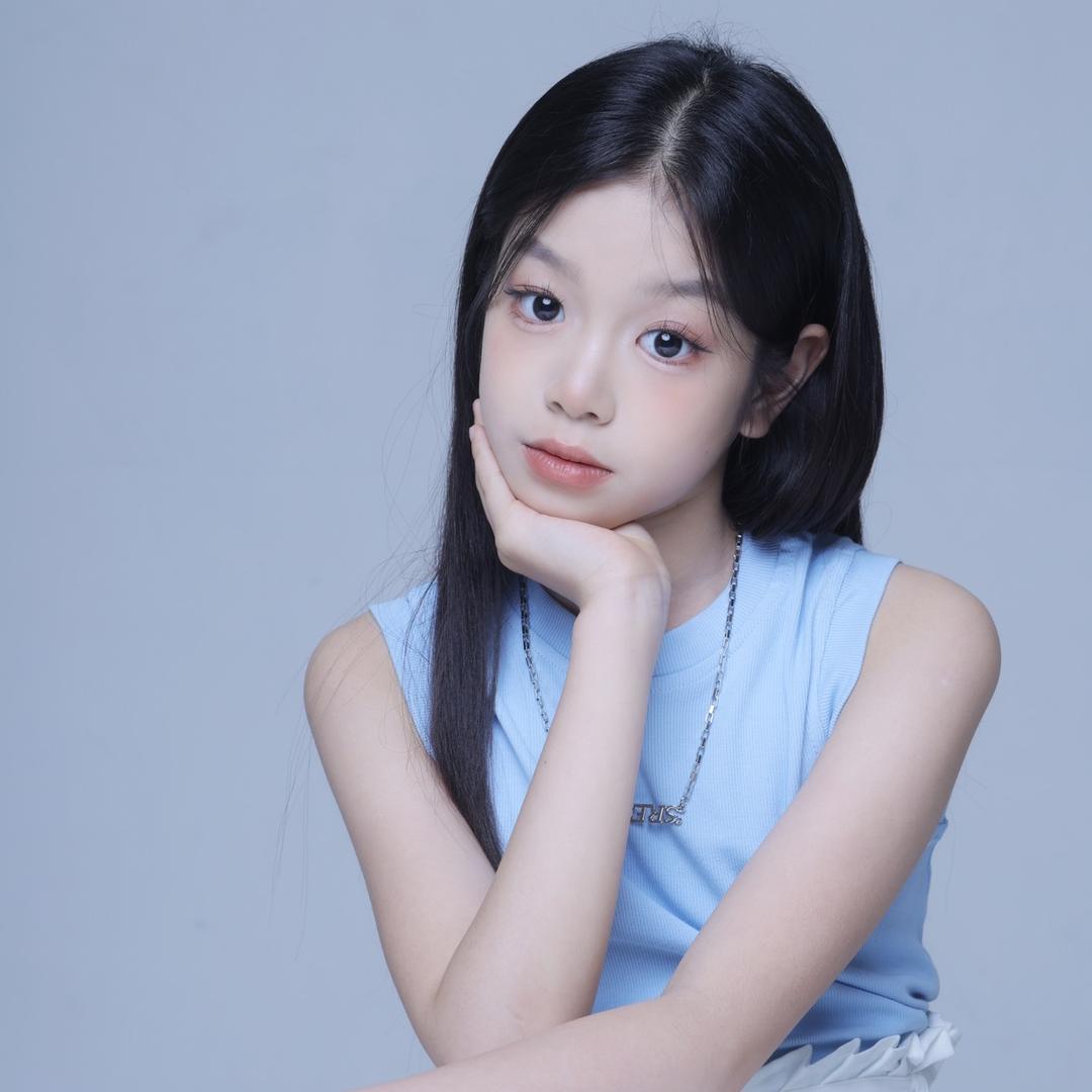 佟欣悦（ 桃子）