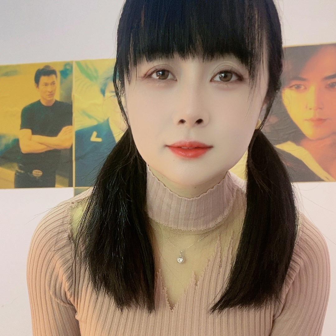 没牙的母老虎🌹小丫