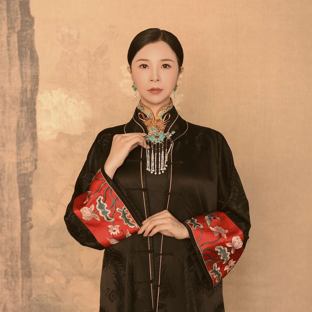 王雁-雁东方仪态美学