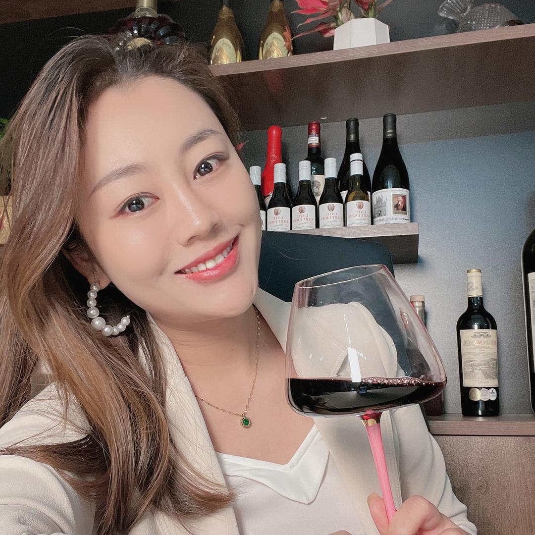 酒姑娘.酒往来