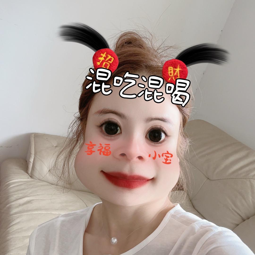 👗卖衣服的小女孩