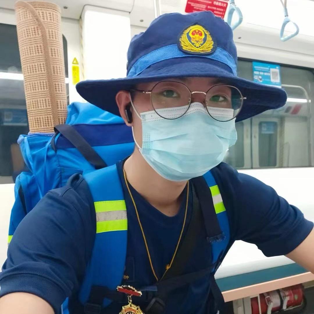 🚒消防草帽男孩🇨🇳