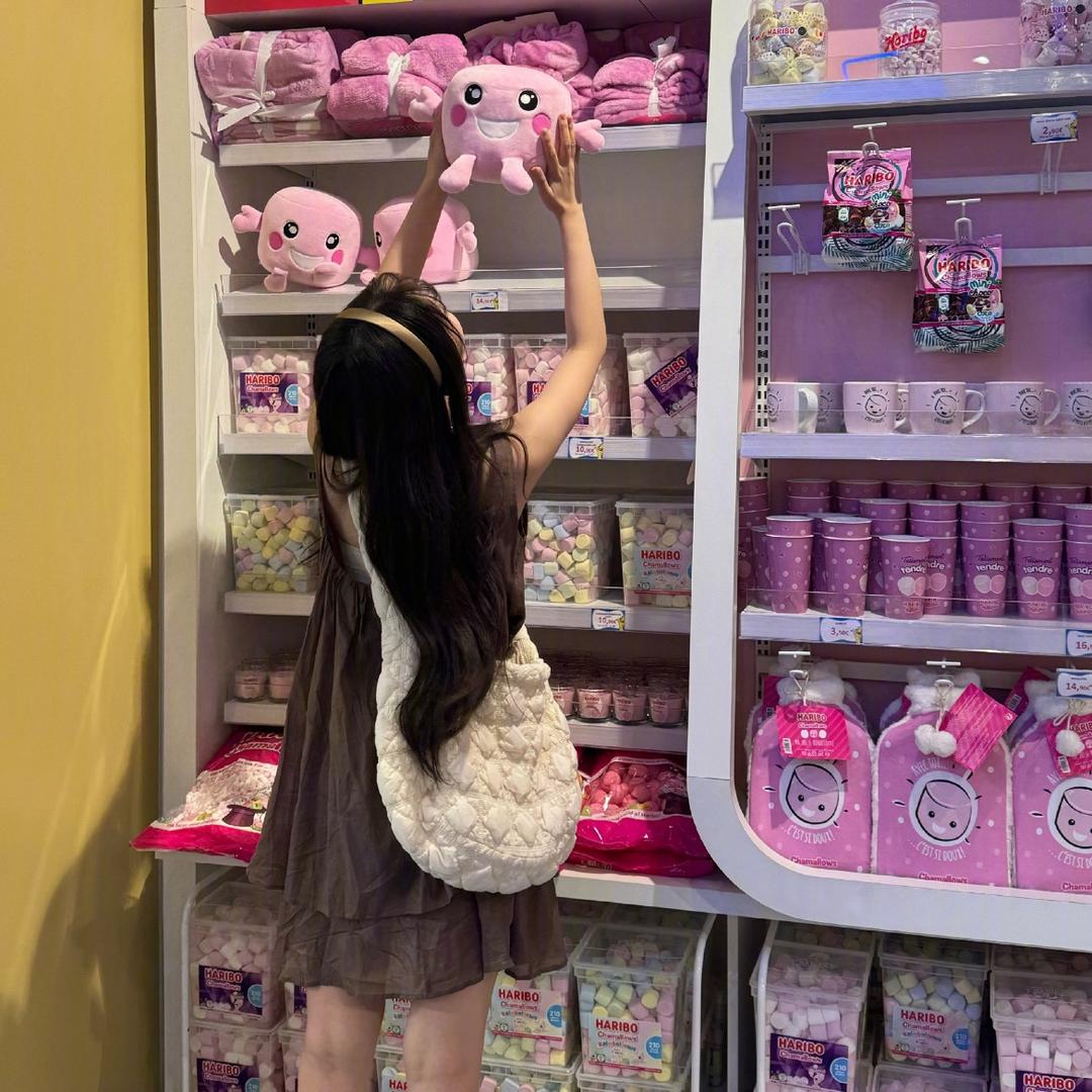 小怡大王ʚ˃ ᵕ ˂ ɞ