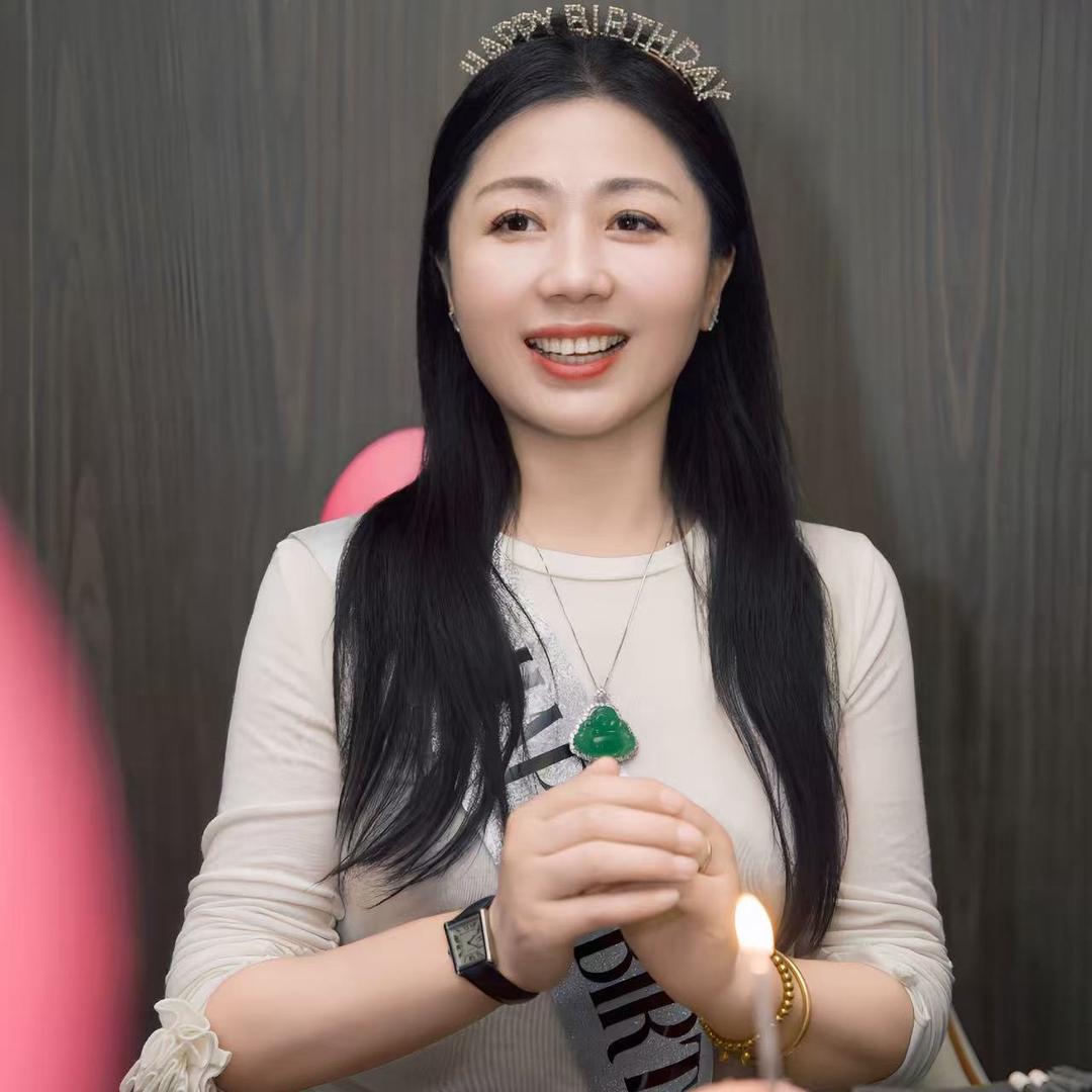 王家四千金（库尔勒龙辉框子）