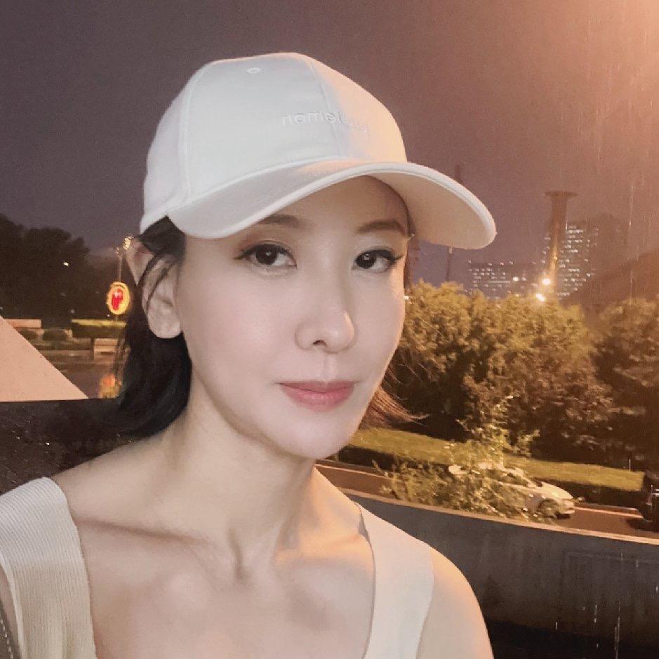 富二代员工和他的女老板