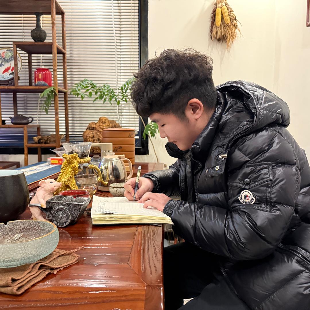 董洋洋啦