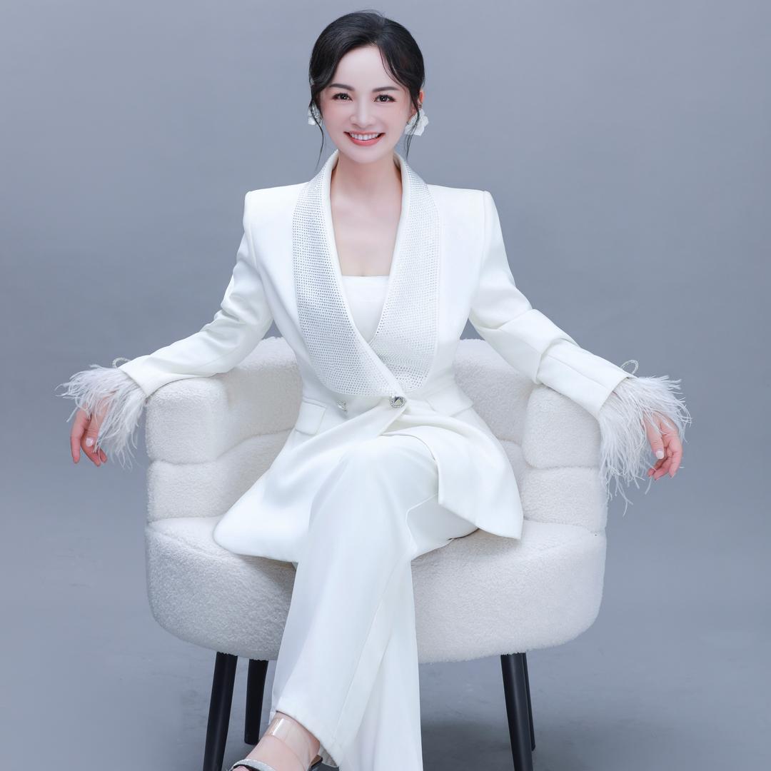 菲菲老师～侽仕空间赋能