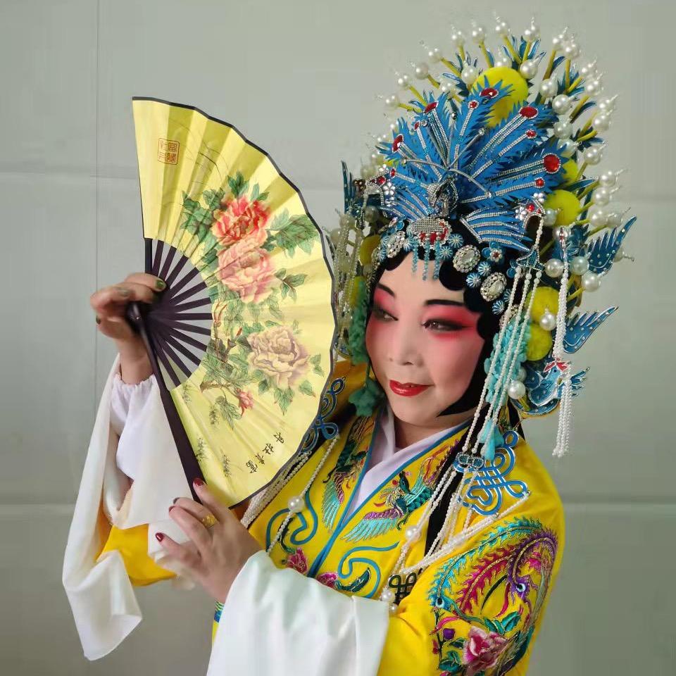 戏曲演员张爱梅