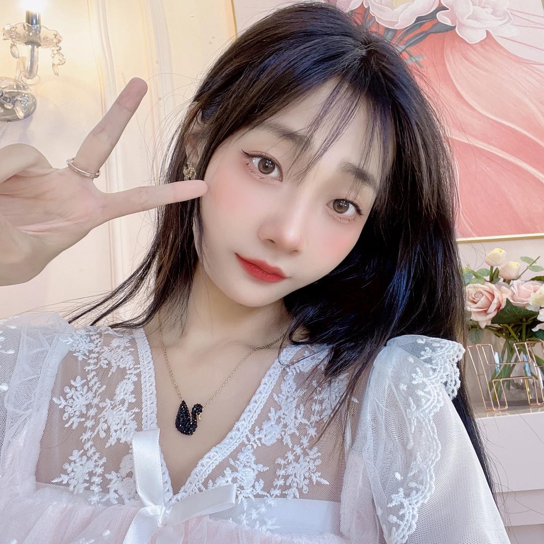 樱樱睡衣穿掿