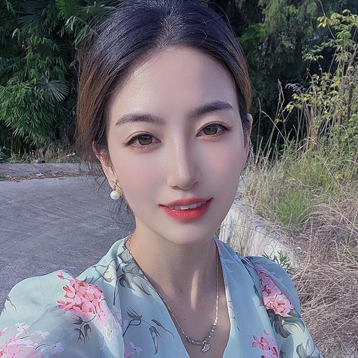 爱笑的女人