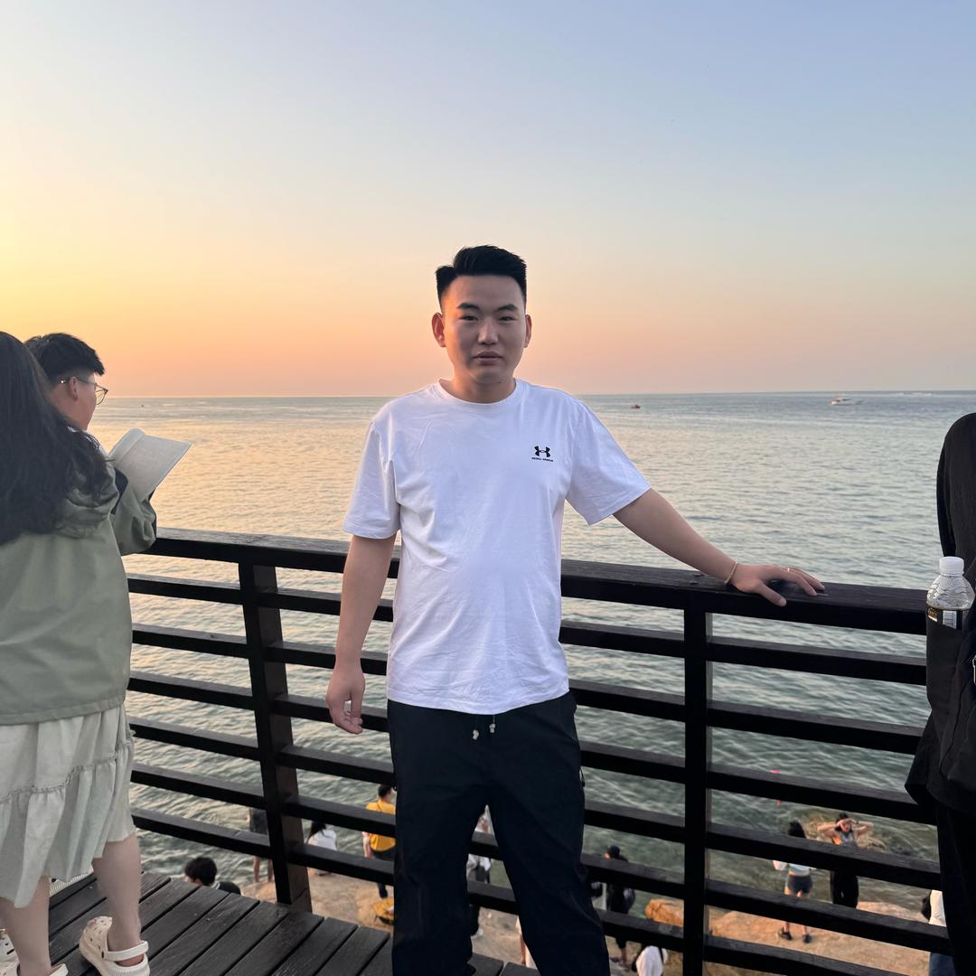 李贤人.