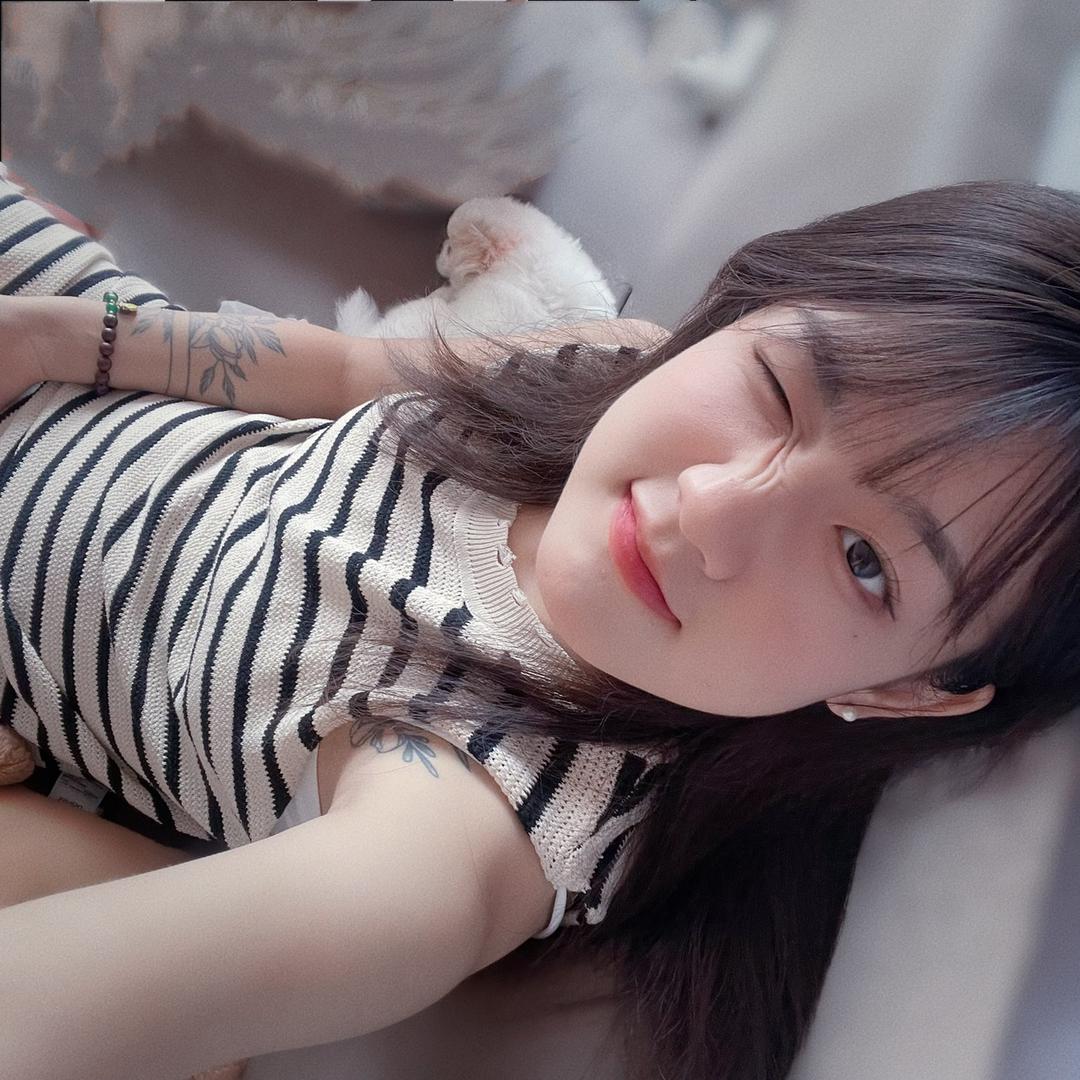 静静子