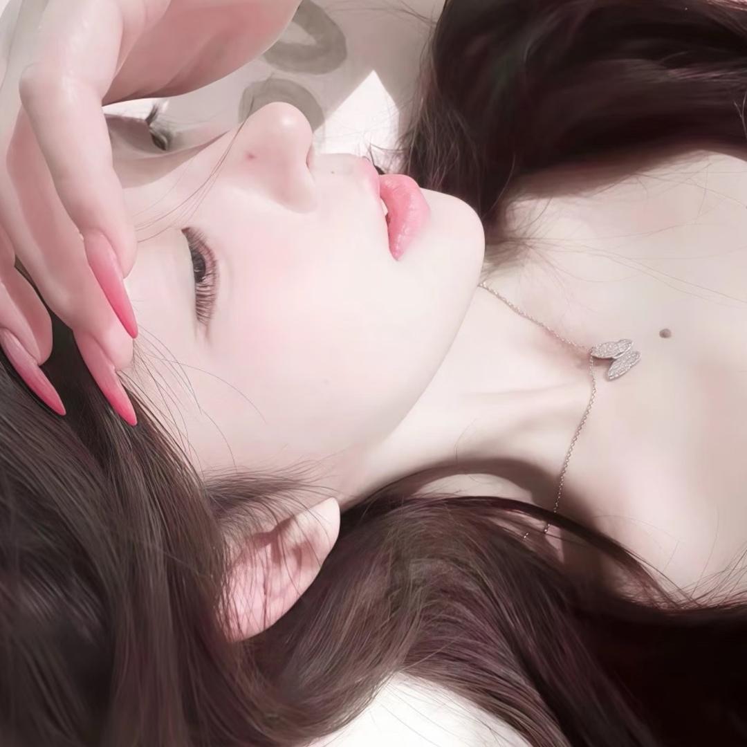 张 佬板.