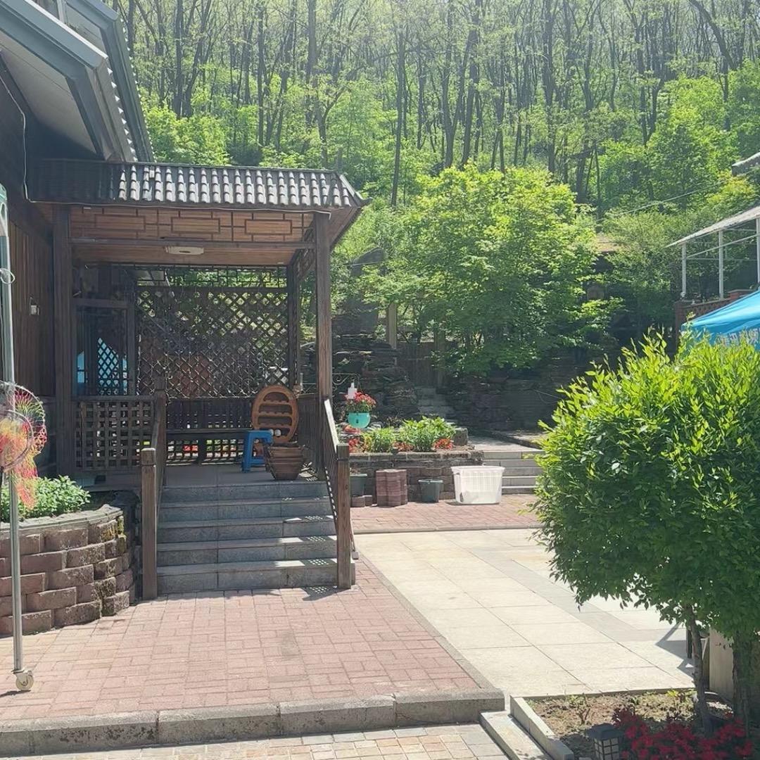 凤凰山农家小院