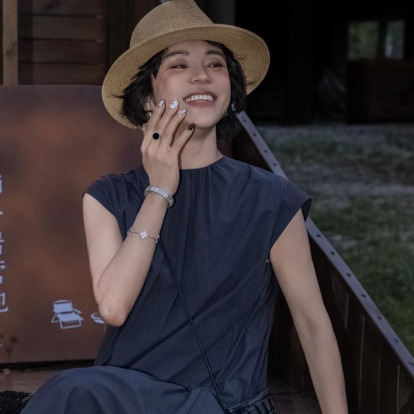 丽霞服装【时尚穿搭专家】